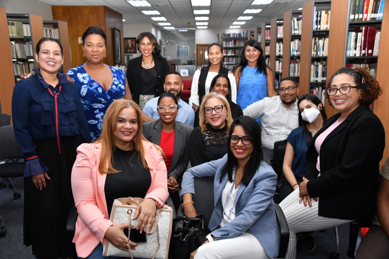 La Biblioteca Juan Bosch proyecta La Fuente de las Mujeres